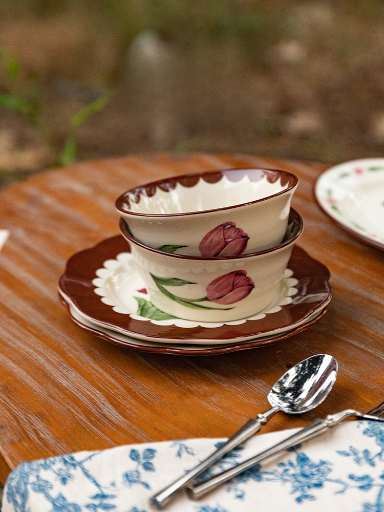 Modern Housewife Retro Tulip Raspberry Bowl Plate Tableware Suit Bowl Dish Rice Bowl Underglaze Color Plate Wedding Gift