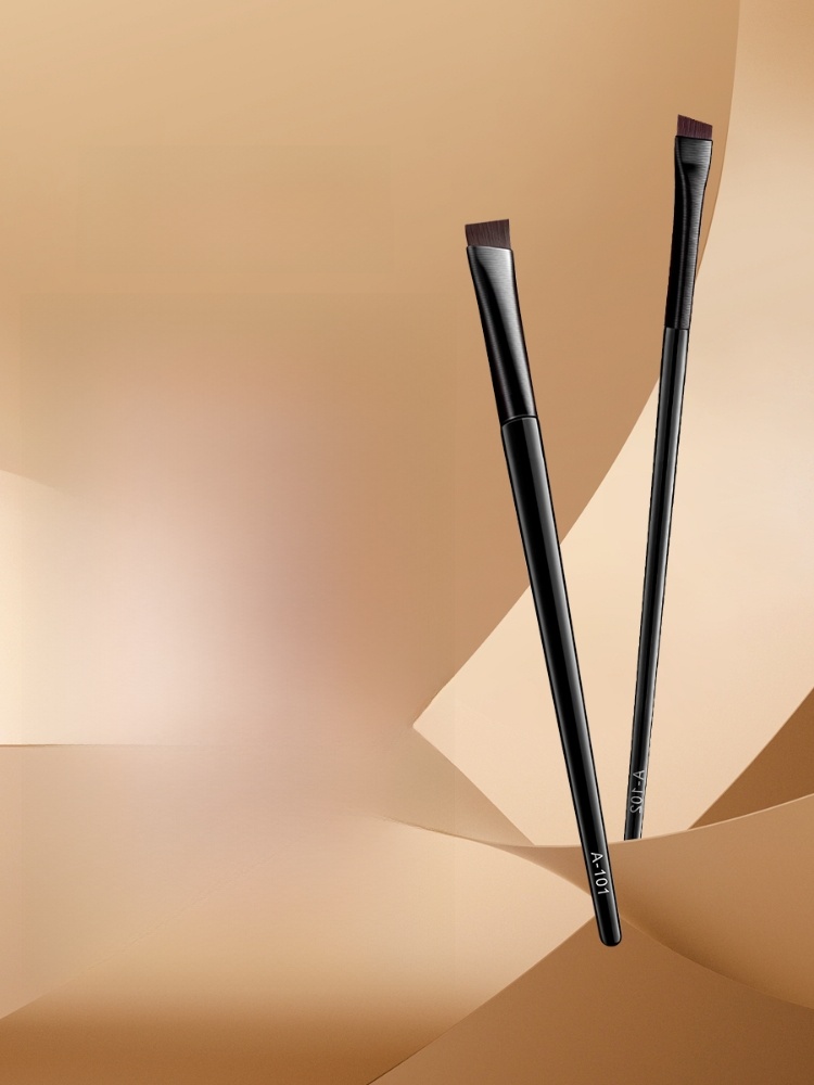 Same Blade A102 Bevel Crouching Silkworm Nose Shadow Eyeliner Brush