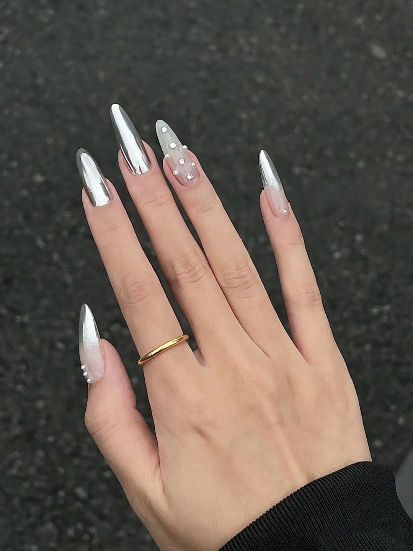 Silver Warlord | Fall and Winter White Sexy Minimalist Magic Mirror Effect Powder Pearl Flash Pure Handmade Wear Armor Nail Stickers