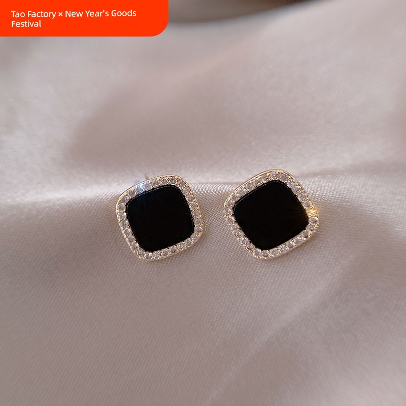Niche Style Black Elegant S925 Female Sleep Square Earrings