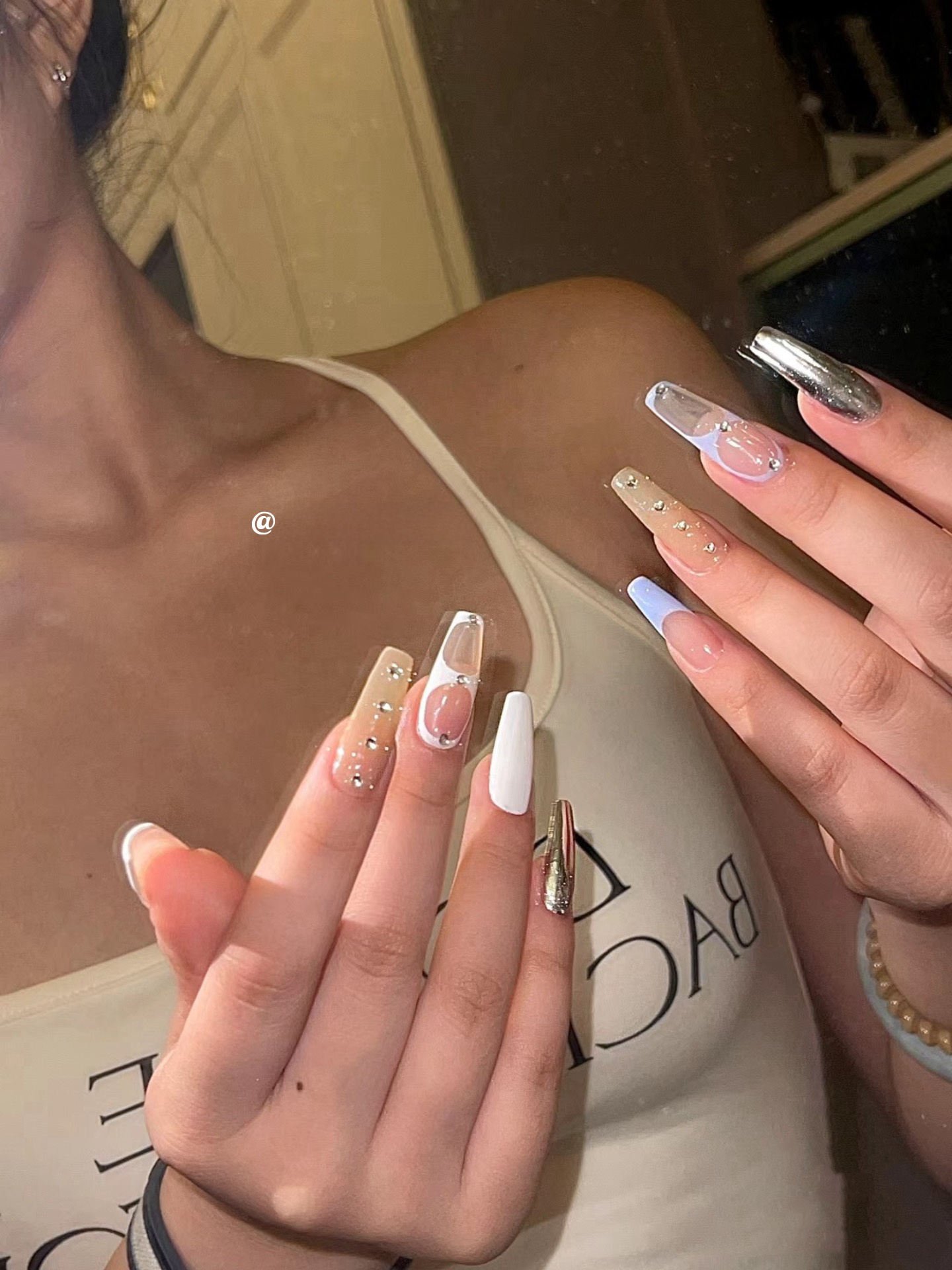 Wear Hyperthyroid Stress Cut Out Super White Nail Stickers