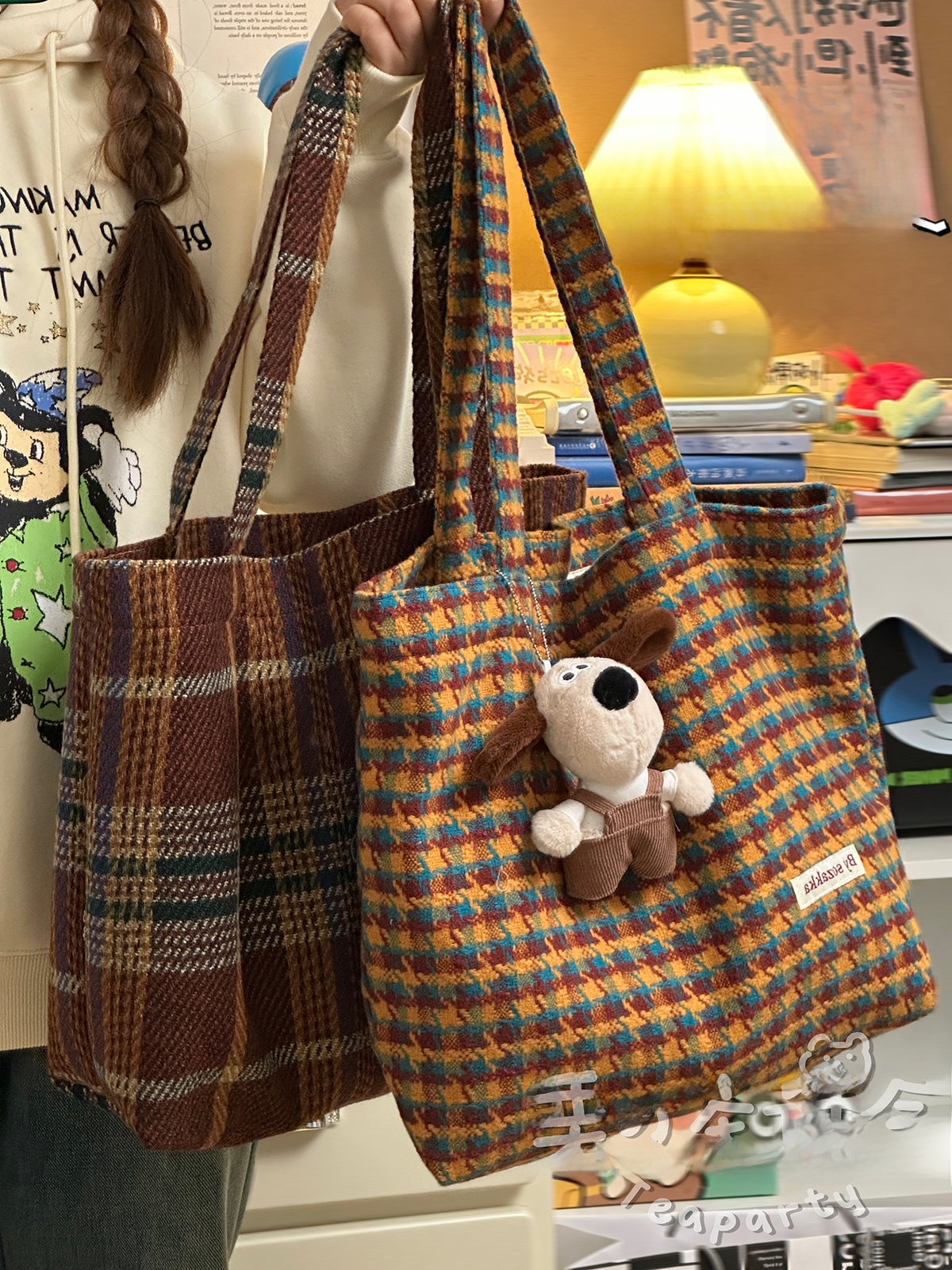 Fall and Winter Large Capacity Shoulder Bag Japanese Style All-Matching Check Pattern Bag Female Canvas Bag Student Commuter Tote Satchel