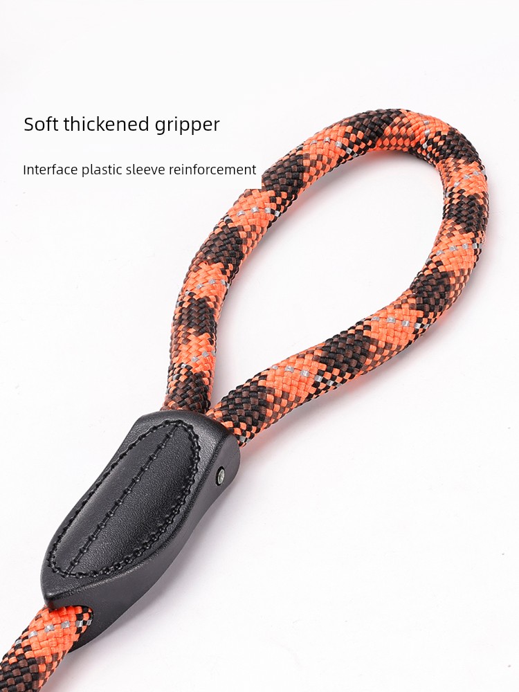 Dog Hand Holding Rope Dog Leash Dog Leash Outing Pet Supplies Small, Medium and Large Dogs Teddy Dog Leash Anti Breaking Loose