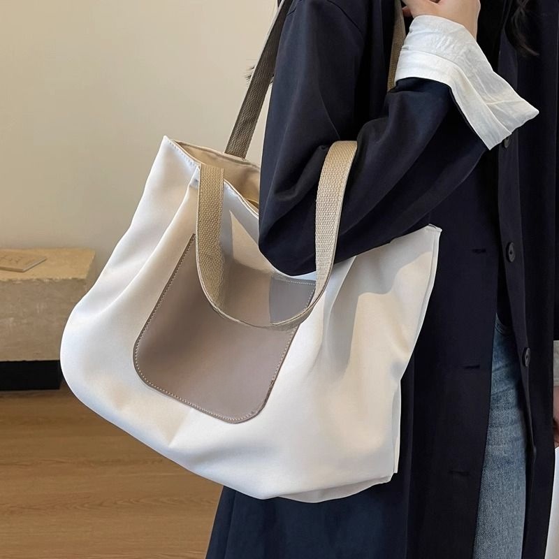 Tote Bag New Arrival Commute Minimalist Casual Large Capacity Bag Canvas 2024 Travel Bag Women's Messenger Bag Satchel