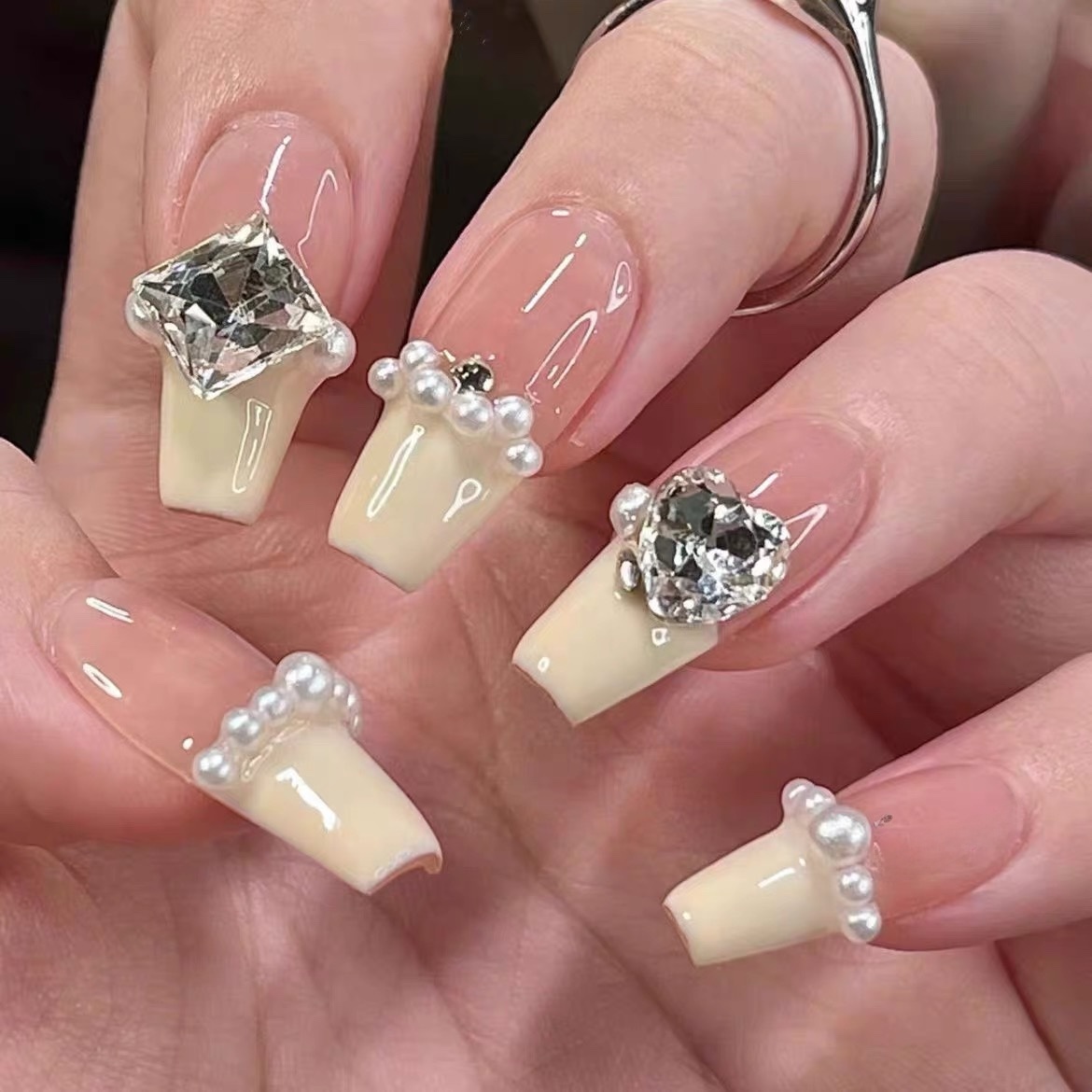 White Moonlight French Pearl Pile Rhinestone | Hand-Worn Nail White Classy Nail Detachable Finished Product Fake Nails
