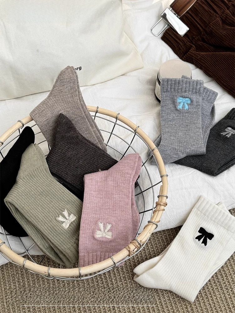 Maillard Socks Women Spring & Fall Pure Cotton Mid-Calf Length Socks Bows Stockings Anti-Pilling Wool Socks Women Autumn and Winter Cotton Socks