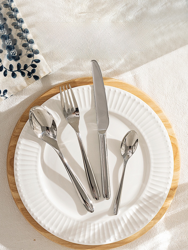 Modern Housewife Western Tableware Knife and Fork Suit Full Set For Home Fancy Stainless Steel Steak Knife, Fork and Spoon Three-Piece Set