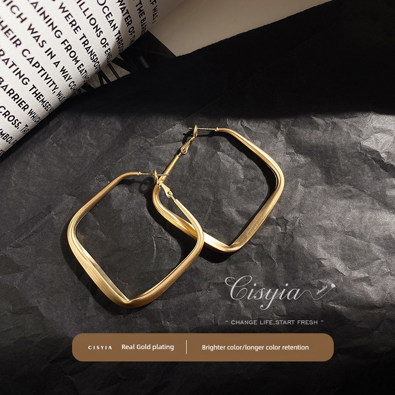 Niche Style Women's Retro Hong Kong Style Stylish Elegant Earrings