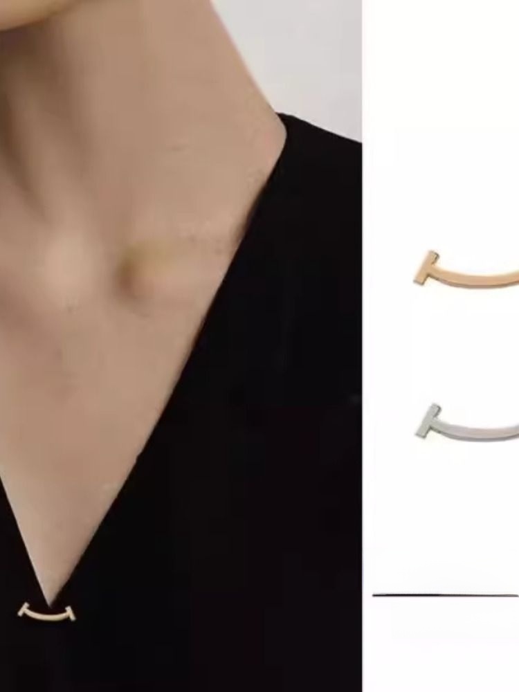 Niche Style Neckline Decoration Female Smiley Face Butterfly Anti-Unwanted-Exposure Buckle